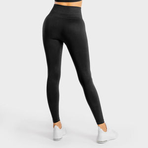 Leggings de yoga pour femmes de la meilleure qualité Pantalon de fitness entièrement personnalisable avec motif solide fabriqué au Pakistan - Product Image 2
