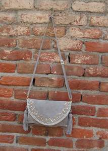 Bolso cruzado bohemio de estilo Vintage pequeño para mujer de calidad superior bolso de mano de moda con botón abierto y cremallera de cuero genuino - Product Image 3