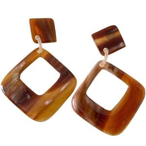 Pendientes colgantes de cuerno de búfalo pulidos únicos clásicos, juego redondo y cuadrado hecho a mano por Javed Handicrafts Animal Style - Product Image 1