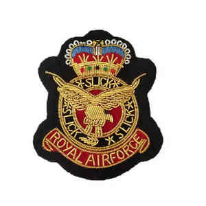 Badges brodés faits main de luxe, écussons personnalisés - Tissu écologique (toile) pour vêtements, chapeaux, gants |   Classique personnalisé - Product Image 1