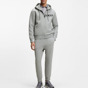 Ensemble de survêtement deux pièces pour homme en matière chaude, style décontracté, avec poignets côtelés, poches latérales et capuche, pour les acheteurs en gros, hiver - Product Image 1