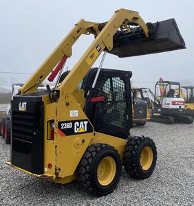 Mini chargeuse sur pneus multifonctionnelle originale de 3 tonnes Skid Steer Cat 236D / 64hp disponible à la vente très bon marché - Product Image 4