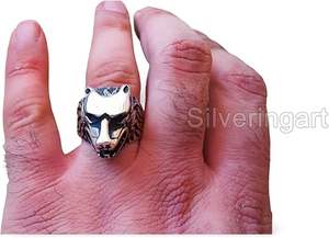 Anillo de Hombre, Banda Lisa, Anillo de Lobo Plateado, Artesanía Detallada, Cabeza de Animal, Joyería Hecha a Mano, Anillo de Plata de Ley 925 Sólida Personalizable - Product Image 4