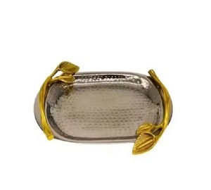 Cesta/bandeja de frutas y verduras con forma de hoja de aluminio hecha a mano antigua con chapado de latón natural - Product Image 4