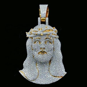 Colgante de Cruz de Jesús con Diamantes de Imitación VVS Moissanite, Diseño Hip Hop Cristiano, Chapado en Oro y Plata, Único para Hombre - Product Image 1