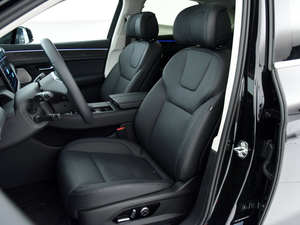 รถยนต์ไฟฟ้าความเร็วสูง MNHWM5 ปี 2025 มือสอง ระยะทางวิ่ง 201-300 กม. แบตเตอรี่ 50-70 กิโลวัตต์ชั่วโมง กำลังไฟ 120 กิโลวัตต์ - Product Image 3