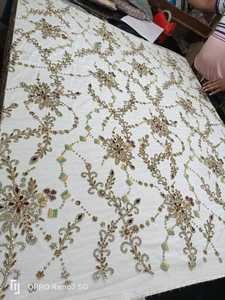 Tissu perlé de luxe de haute qualité avec Zircon fait à la main 100% Polyester meilleur prix exportation du fournisseur indien pour la fabrication de vêtements - Product Image 3