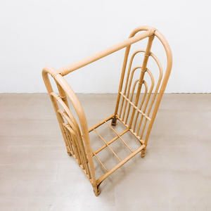 Support de cintre pour vêtements naturels pour la maison et la salle d'exposition de vêtements pour bébés support sur pied mobile fabriqué au Vietnam - Product Image 5