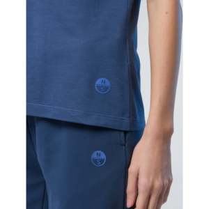 Collection North Sails AC38 pour femme : Short en denim foncé respirant avec logo, style décontracté, en maille Oxford et élasthanne, lavable en machine - Product Image 2