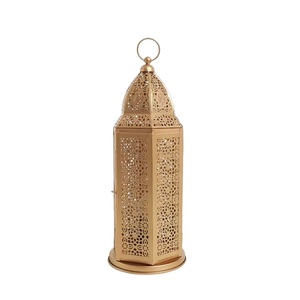 Lanterne en verre gaufré métallique, style marocain vintage, finition dorée, porte-bougie pour la décoration de la maison, les mariages et les célébrations du Ramadan - Product Image 2
