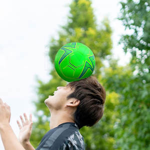 Balón de fútbol cosido a mano personalizado tamaño y peso oficial Balón de fútbol cosido a mano de calidad premium - Product Image 4