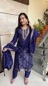 Diseñador indio y paquistaní Punjabi Dhoti y Bollywood Salwar Kameez Potli Fiesta y ropa de boda Vestido para mujer - Product Image 4