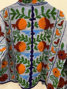 Gris hecho a mano TNT Vintage Suzani Chaqueta corta de invierno TNT Ropa de fiesta Regalo para ella Talla única - Product Image 3