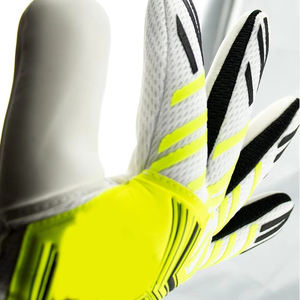 High Quality Customized Lightweight Breathable Non-Slip Outdoor Casual Leather Finger Protection Unisex Goalkeeper - Product Image 5