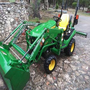 Mini Tractor Agrícola John Deere 1025R, Motor Diésel de 70HP, 4x4, Máquina Compacta de Potencia con 1 Año de Garantía - Product Image 6