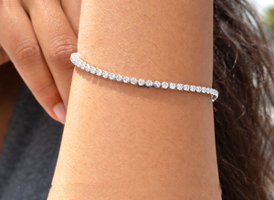 Elegante Pulsera de Diamantes Cultivados en Laboratorio, Oro Blanco de 10K, Certificación IGI, Diseño de Eternidad Completa, 2.60CT, 2mm, VVS, para Mujer - Product Image 4