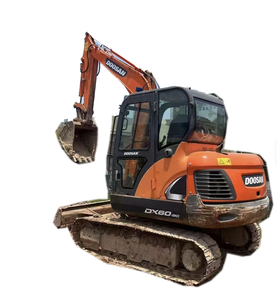 Excavatrice sur chenilles Doosan DX60 d'occasion à vendre, mini-excavatrice de chantier de 6 tonnes, pas cher - Product Image 1