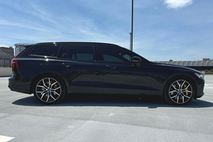 Parfaitement propre, occasion 2024 pour V60 Recharge T8 Polestar Engineered, conduite à gauche, sièges en cuir, caméra de recul - Product Image 5