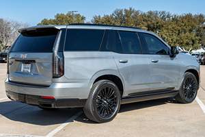Cadillac Escalade 4WD Sport Platinum Usado 2025 - Product Image 3