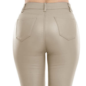 กางเกงหนังพียูเอวสูงเอวสูงสำหรับผู้หญิงกางเกงลำลองด้านหน้าเรียบ PU สำหรับฤดูหนาวดีไซน์ใหม่พร้อมโลโก้ของคุณสำหรับ2025 - Product Image 6