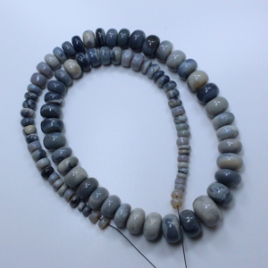 Lightning Ridge Black Opal Perles en forme de rondelle lisse Pierres précieuses d'opale australienne Perles d'opale noire faisant des bijoux 14''Inch 4X12MM - Product Image 2