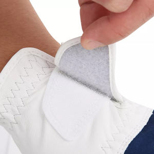 Gant de golf en cuir Cabretta de qualité supérieure pour hommes, respirant, de haute qualité, pour les sports d'hiver, de couleur blanche. - Product Image 6