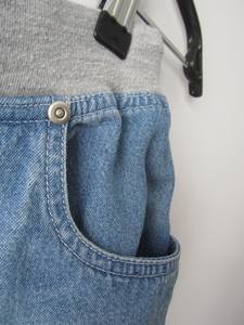 Pantalones cortos vaqueros de talla S vintage Pantalones vaqueros para otras manualidades Pantalones cortos - Product Image 2