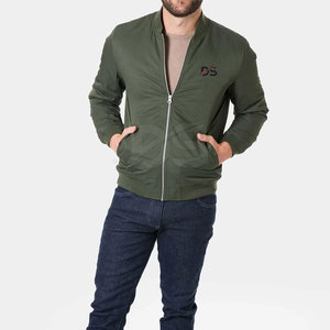 แจ็คเก็ตบอมเบอร์ผู้ชาย ดีไซน์ล่าสุด ผ้าโพลีเอสเตอร์/ไนลอน กันน้ำ รับทำโลโก้ด้านหน้า บริการ OEM ขายส่ง - Product Image 3