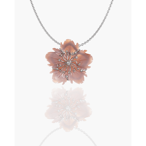 Colgante de Flor Geométrica Chapado en Rodio con Perla de Agua Dulce y Circonita - Product Image 1
