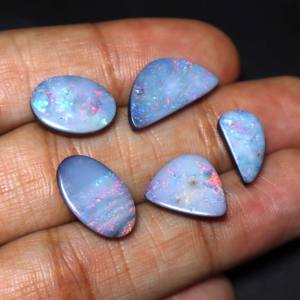 5 piezas de ópalo australiano doblete cabujón Multi fuego piedras preciosas sueltas de alta calidad para la fabricación de joyas naturales - Product Image 2
