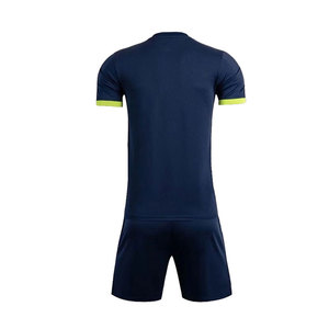 Maillot de football sublimé avec short, uniforme de conception personnalisée pour tournoi scolaire de club, uniforme de football par sublimation - Product Image 2