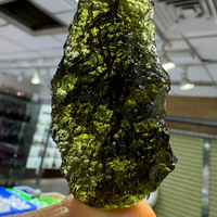Moldavite brute de qualité supérieure, couleur naturelle verte, avec jeu de couleurs, pour bijoux de mariage, taille libre