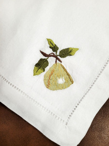 Serviette de table à broderie personnalisée poire serviette de table lavable de haute qualité en coton blanc avec ourlet pour événements hôteliers à domicile - Product Image 3