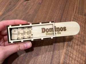 การตกแต่งโดมิโนสีดำและสีขาวสำหรับคืนเกมสนุกกับเพื่อนๆของว่างในครอบครัวเครื่องดื่มและเสียงหัวเราะ - Product Image 5