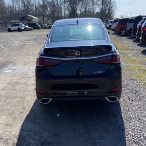 Lexus ES 350 2023 Propre et Abordable - Product Image 3