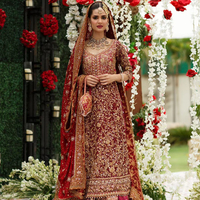 Robe de mariée élégante Farshi, tenue de mariage pakistanaise, confectionnée en tissu 100% soie chiffon, silhouette Empire, motif cristal
