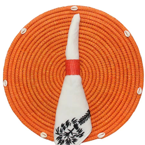 Mantel Individual Redondo de Pasto Marino Tejido a Mano, Color Naranja Brillante, Moderno, Minimalista, Color Personalizado, Decoración de Mesa Sostenible - Product Image 1