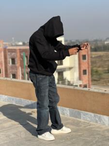 Sudadera con capucha extragrande de algodón de rizo personalizada para hombre, Sudadera con capucha unisex con logotipo personalizado de peso pesado sin cordón - Product Image 5