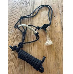 Exportateur indien offre une vente chaude en nylon corde licou anglais selle Style pour l'équitation au prix de gros - Product Image 1