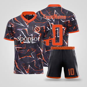 Kit d'uniforme de football avec tissu en polyester, design léger et ajustement personnalisé, parfait pour les matchs de football de compétition - Product Image 4