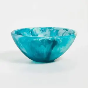 Grand saladier écologique en résine bleu ciel, forme tendance, vaisselle durable et polie, modèle Paris - Product Image 4