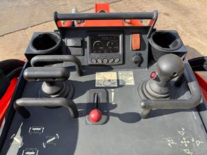 LIVRAISON GRATUITE Kubota SCL 1000 Mini chargeuse compacte homologuée EPA CE, Cylindre hydraulique Eaton, Moteur principal, Pompe, Boîte de vitesses, Engrenage, PLC - Product Image 3