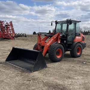 Cargadora de Ruedas KUBOTA R640, Cargadora Compacta de 5.2 Toneladas con Motor Diésel de 64.4 HP, Bomba y Motor, Equipo de Construcción Duradero - Product Image 3