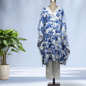 Nuevo Vestido Kaftan de Diseñador Estampado en Azul y Blanco de Lujo, Ropa Elegante para Vacaciones, Atuendo Premium de Verano para Mujer - Product Image 1