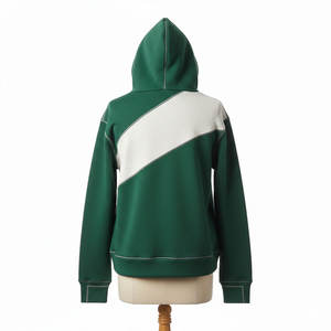 Hoodies de golf pour hommes fabriqués au Pakistan, en tissu respirant et anti-humidité, pour la pratique sur le driving range et les activités de plein air. - Product Image 3