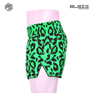 Short de Muay Thai en satin personnalisé imprimé Kick Boxing Vêtements de combat d'entraînement MMA avec service OEM Vêtements d'arts martiaux - Product Image 3