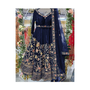 Lehenga choli ผู้หญิงชาติพันธุ์ขายร้อนกับ dupatta อินเดียผ้าวิสคอสกำมะหยี่หนาปักงานแต่งงานสไตล์ทำงาน - Product Image 1