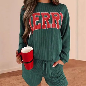 Ensemble sweat-shirt et short pour femme, uni, au-dessus du genou, minimaliste, basique, simple, décontracté, deux pièces - Product Image 2