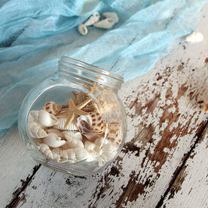 Bouteille en verre décorative de luxe, nouveaux objets de collection, décoration d'intérieur avec des coquillages naturels et du sable - Product Image 4