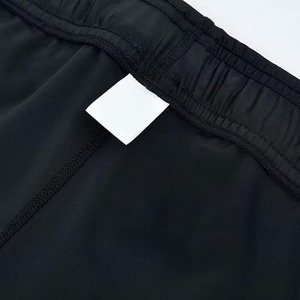 กางเกงขาสั้นรัดกล้ามเนื้อสำหรับผู้ชายให้การรองรับกล้ามเนื้อและระบายอากาศได้อย่างสบายระหว่างออกกำลังกาย - Product Image 5